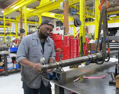 Lee with Pump Shaft